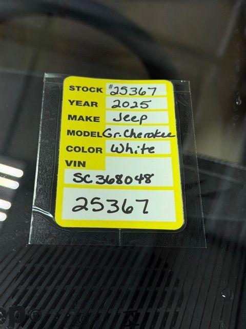 new 2025 Jeep Grand Cherokee car, priced at $52,466