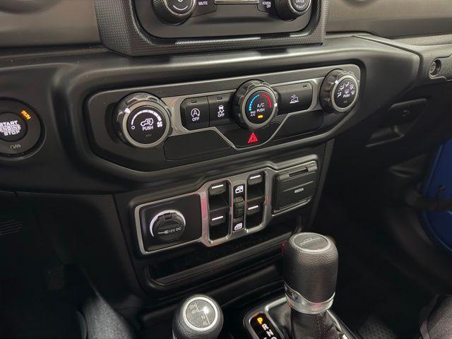 used 2021 Jeep Gladiator car, priced at $32,996