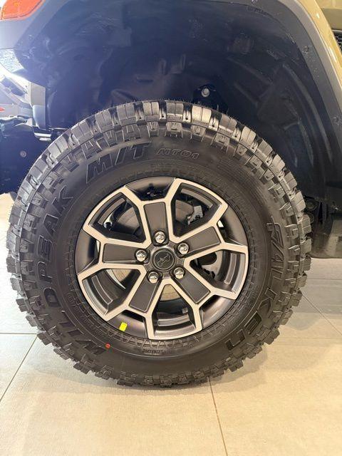 new 2026 Jeep Gladiator car, priced at $61,387