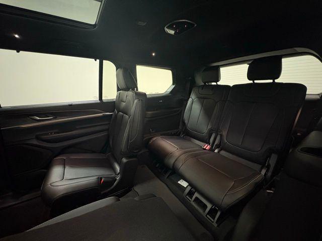 new 2025 Jeep Grand Cherokee L car, priced at $52,689