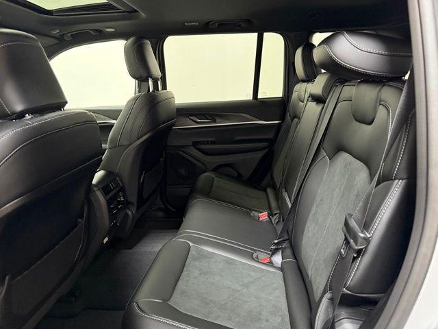 new 2026 Jeep Grand Cherokee car, priced at $47,393