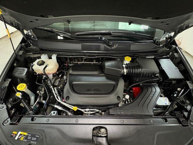 used 2025 Chrysler Pacifica car, priced at $38,822