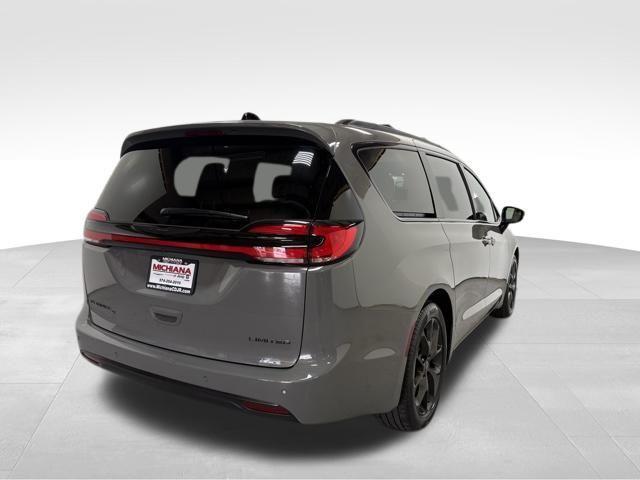 used 2025 Chrysler Pacifica car, priced at $38,822