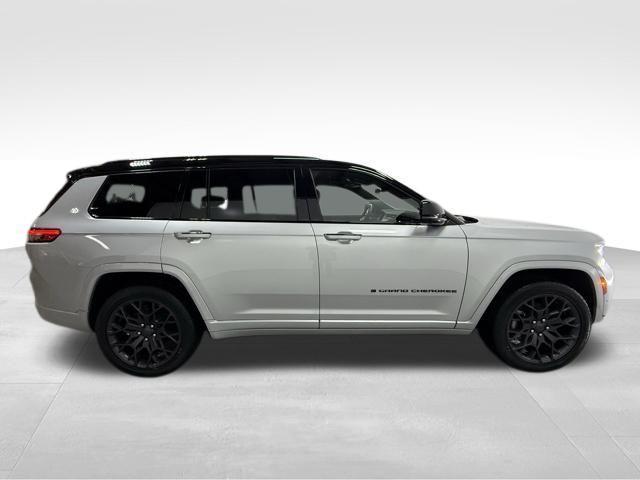 new 2025 Jeep Grand Cherokee L car, priced at $71,010