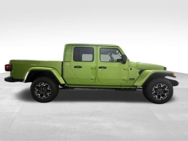 new 2026 Jeep Gladiator car, priced at $49,720