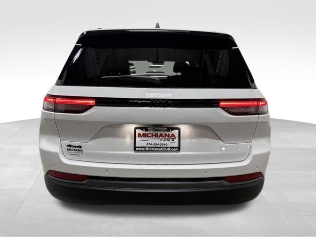 new 2026 Jeep Grand Cherokee car, priced at $47,353