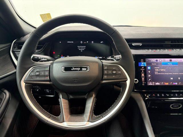 new 2026 Jeep Grand Cherokee car, priced at $47,353