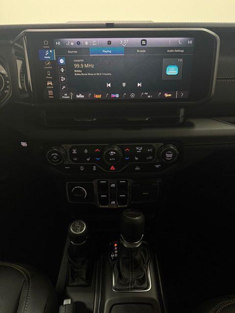 new 2026 Jeep Gladiator car, priced at $47,839