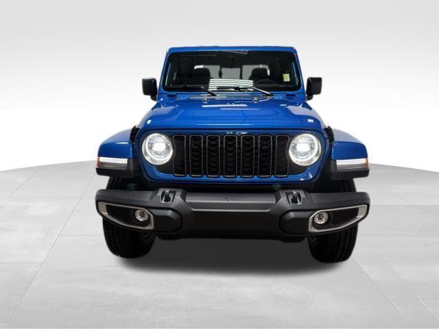 new 2026 Jeep Gladiator car, priced at $47,033