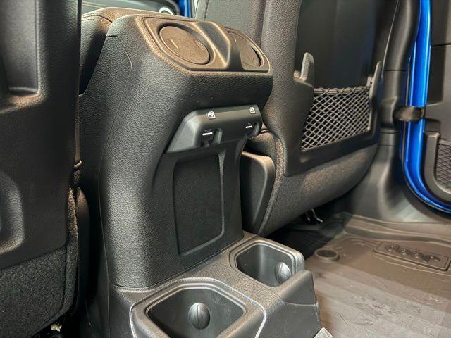 new 2026 Jeep Gladiator car, priced at $47,033