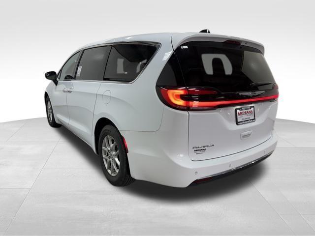 used 2023 Chrysler Pacifica car, priced at $24,242