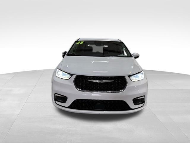 used 2023 Chrysler Pacifica car, priced at $24,242