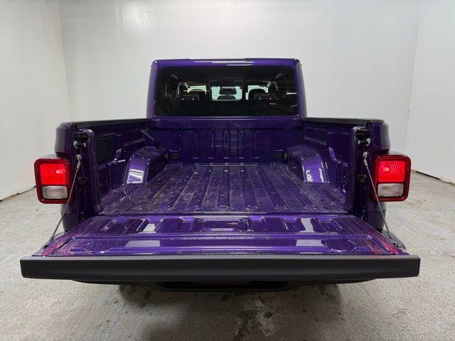 new 2026 Jeep Gladiator car, priced at $47,839
