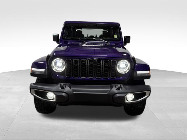 new 2026 Jeep Gladiator car, priced at $47,839