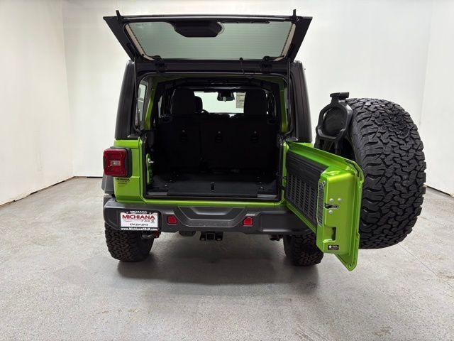 new 2026 Jeep Wrangler car, priced at $58,112