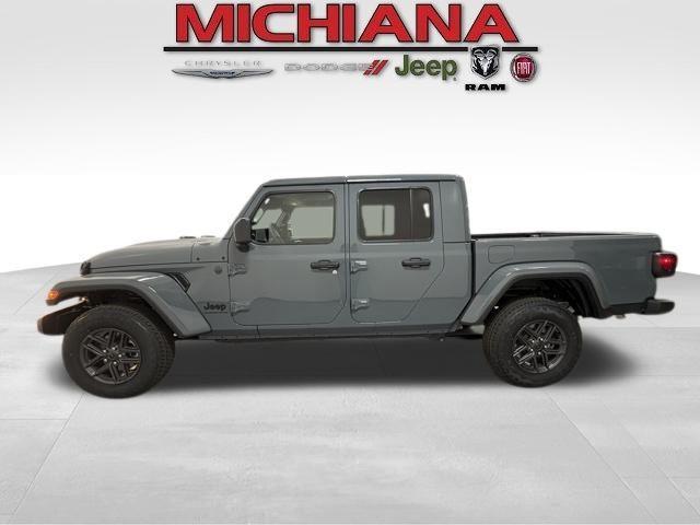 new 2026 Jeep Gladiator car, priced at $49,773