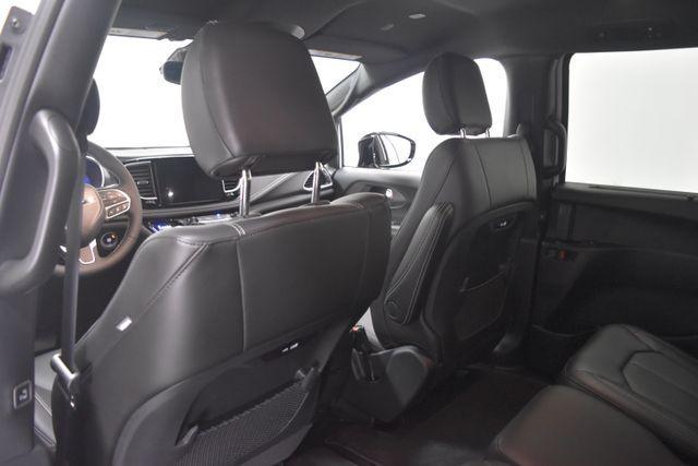 new 2026 Chrysler Pacifica car, priced at $45,611