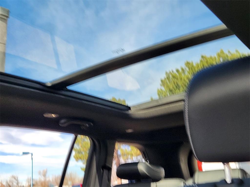 new 2025 Jeep Grand Cherokee car, priced at $47,827