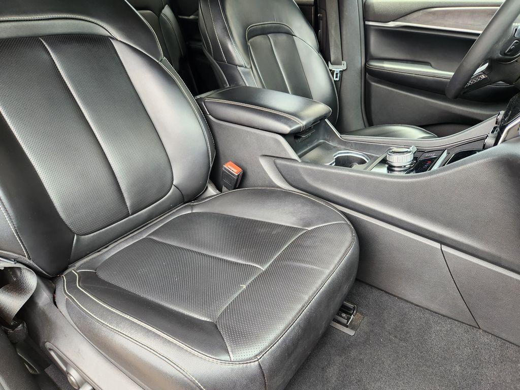 used 2024 Jeep Grand Cherokee L car, priced at $36,698