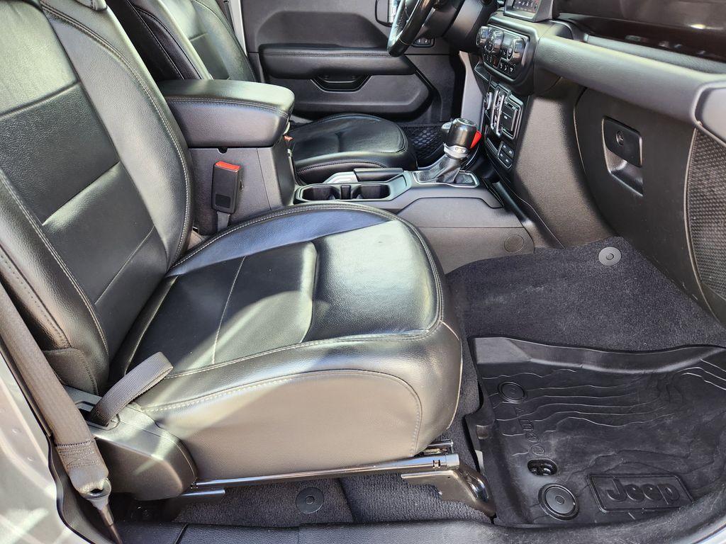 used 2020 Jeep Wrangler Unlimited car, priced at $27,724