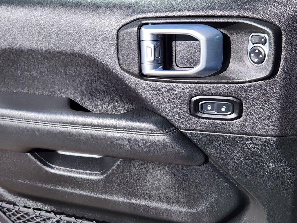 used 2020 Jeep Wrangler Unlimited car, priced at $27,724