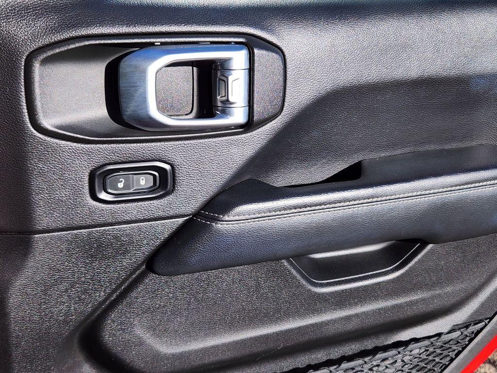 used 2022 Jeep Wrangler Unlimited car, priced at $30,724