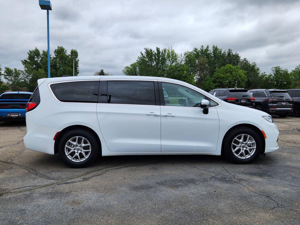 used 2023 Chrysler Pacifica car, priced at $23,466