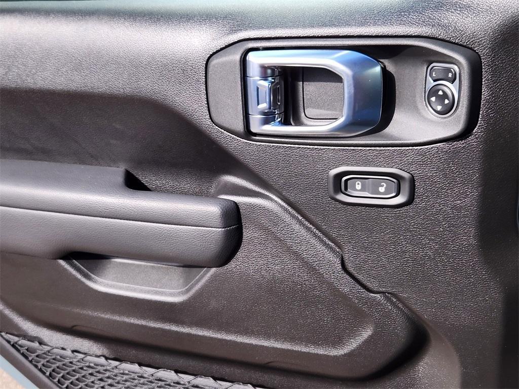 new 2026 Jeep Gladiator car, priced at $51,704