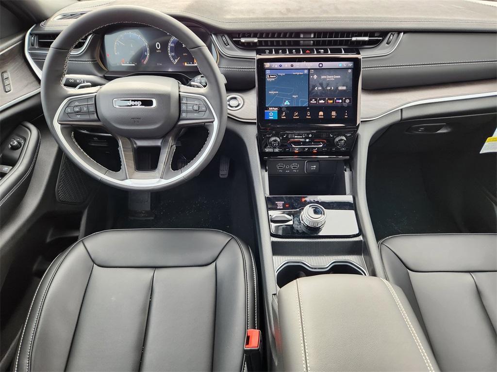 new 2025 Jeep Grand Cherokee car, priced at $44,438