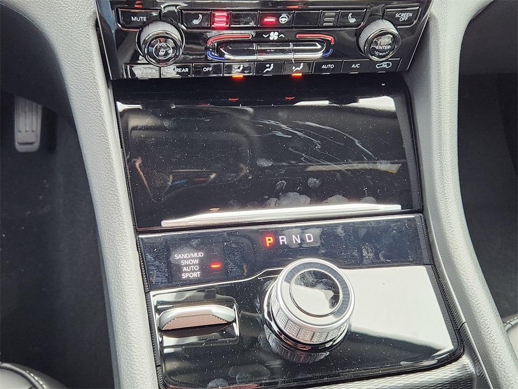 new 2025 Jeep Grand Cherokee car, priced at $44,438