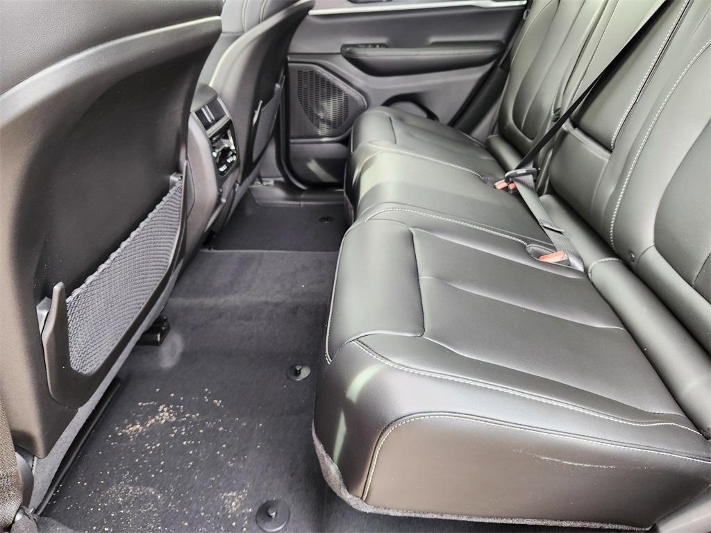 new 2025 Jeep Grand Cherokee car, priced at $44,438