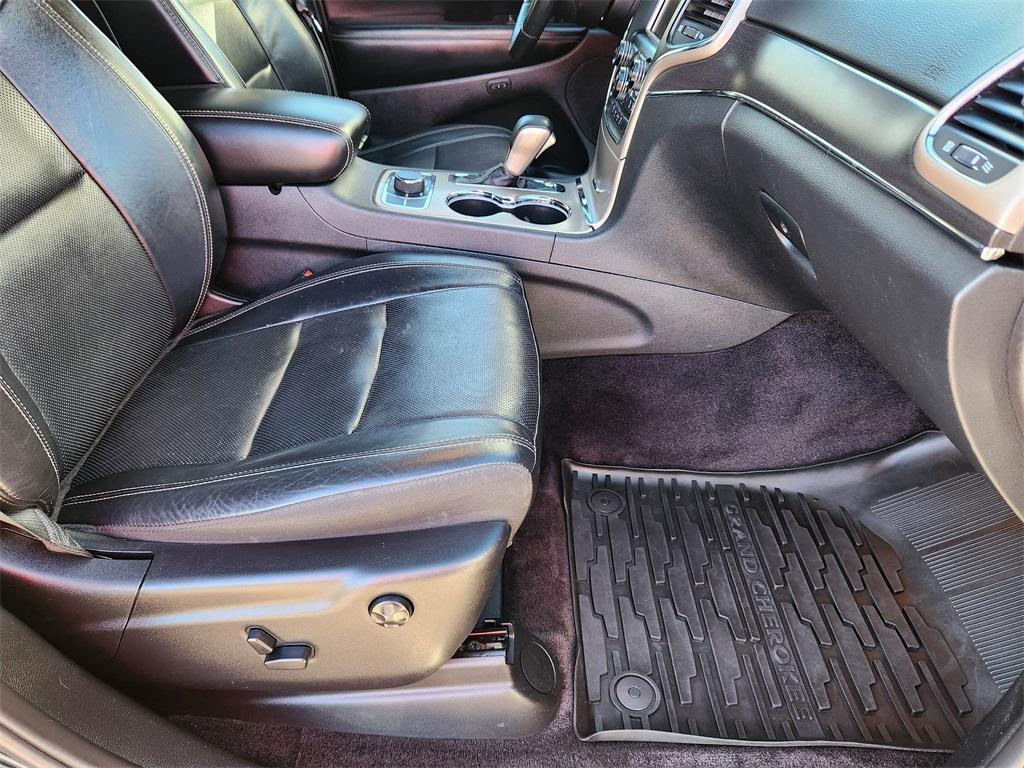 used 2017 Jeep Grand Cherokee car, priced at $16,576