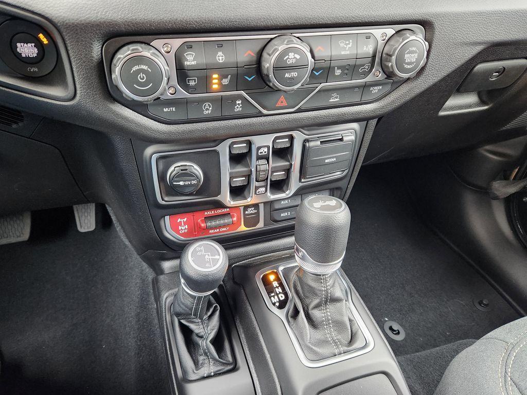 new 2026 Jeep Wrangler car, priced at $45,484