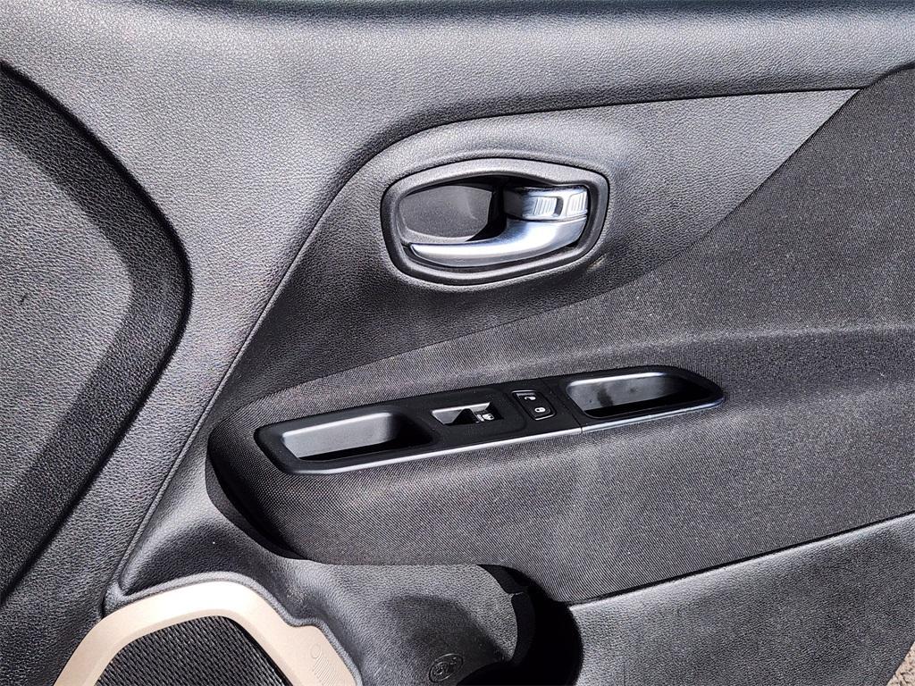 used 2015 Jeep Renegade car, priced at $9,106