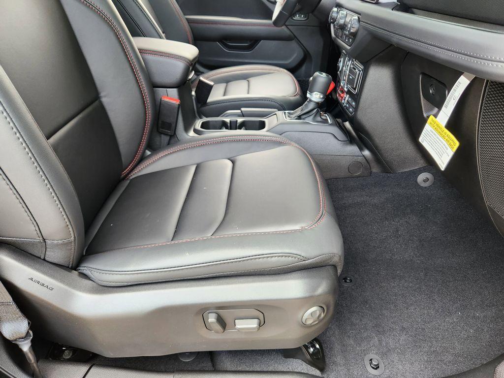 new 2026 Jeep Wrangler car, priced at $78,998