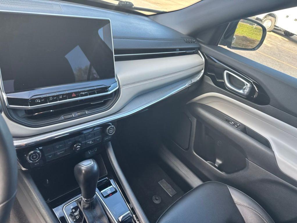 used 2023 Jeep Compass car, priced at $22,391