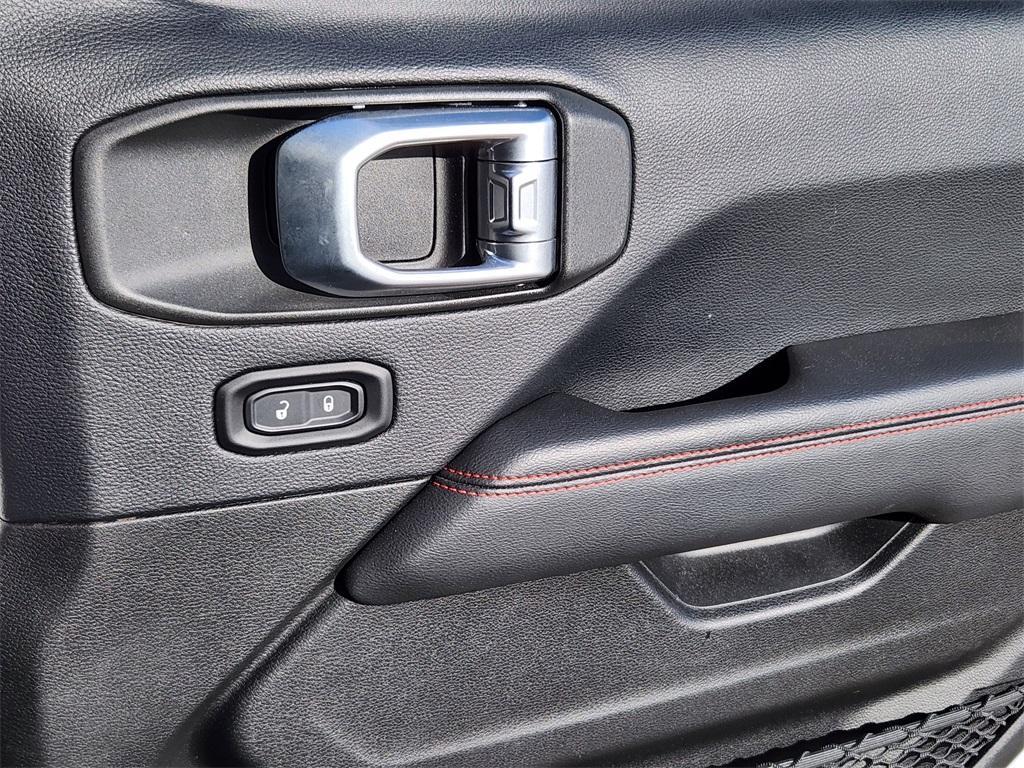 used 2019 Jeep Wrangler Unlimited car, priced at $31,079