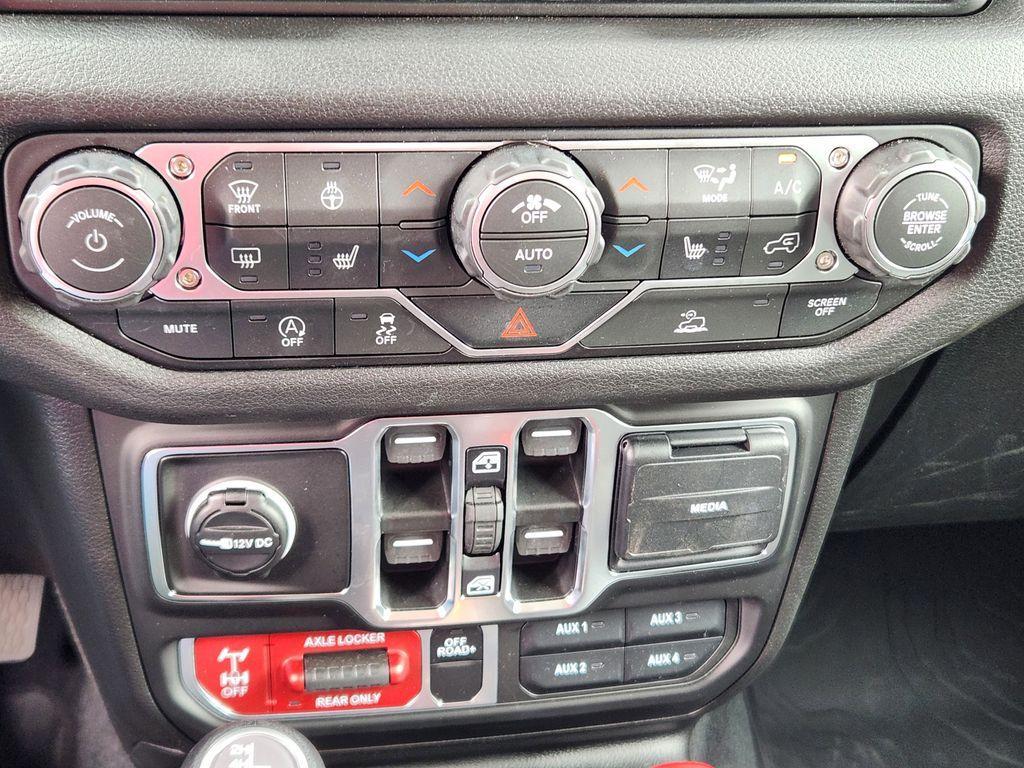 new 2026 Jeep Wrangler car, priced at $47,778
