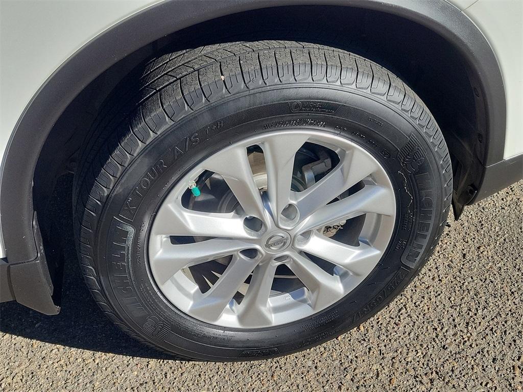 used 2014 Nissan Rogue car, priced at $10,143