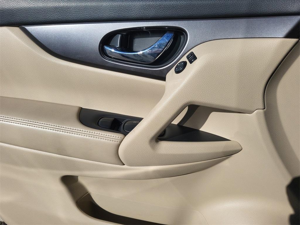 used 2014 Nissan Rogue car, priced at $10,143