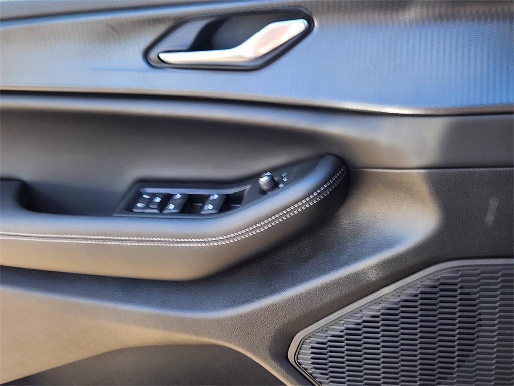 new 2025 Jeep Grand Cherokee car, priced at $40,515