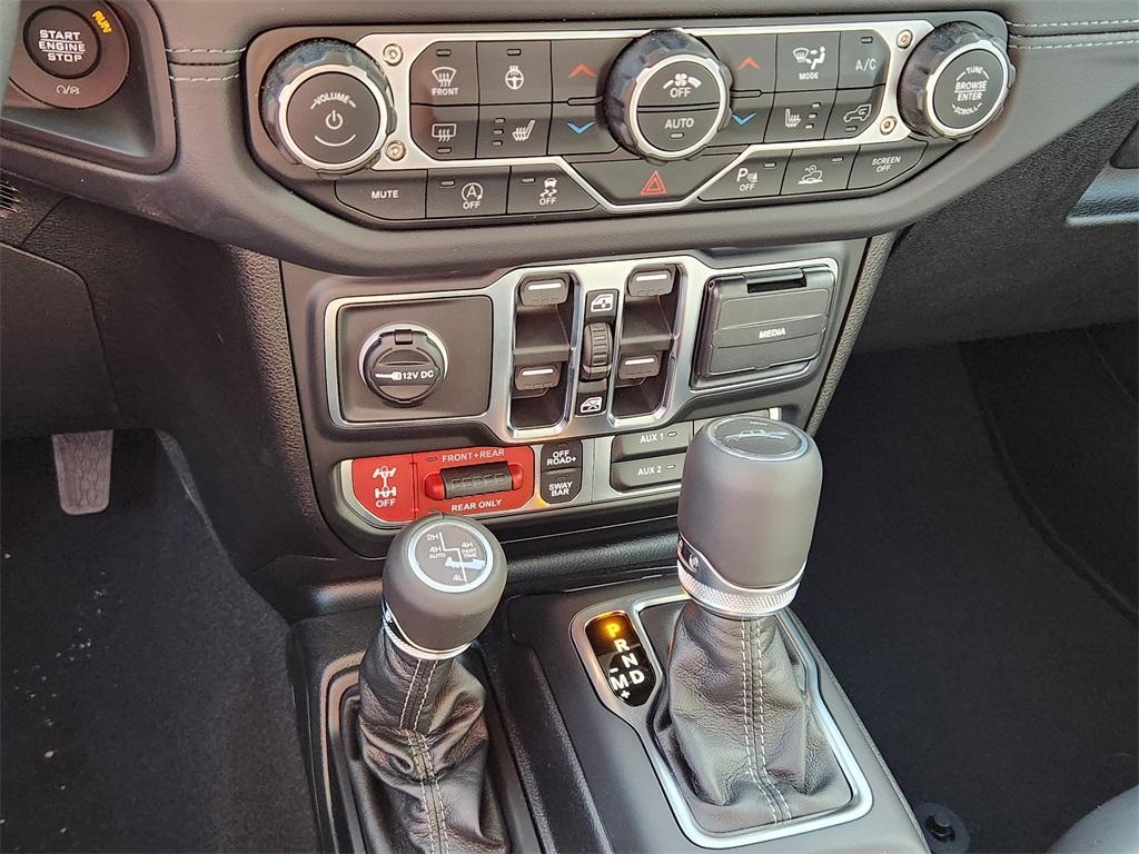 new 2026 Jeep Gladiator car, priced at $58,263