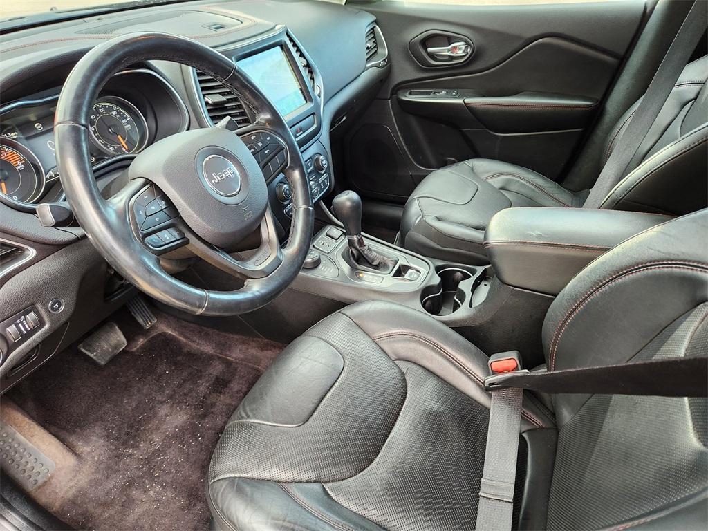 used 2019 Jeep Cherokee car, priced at $14,682