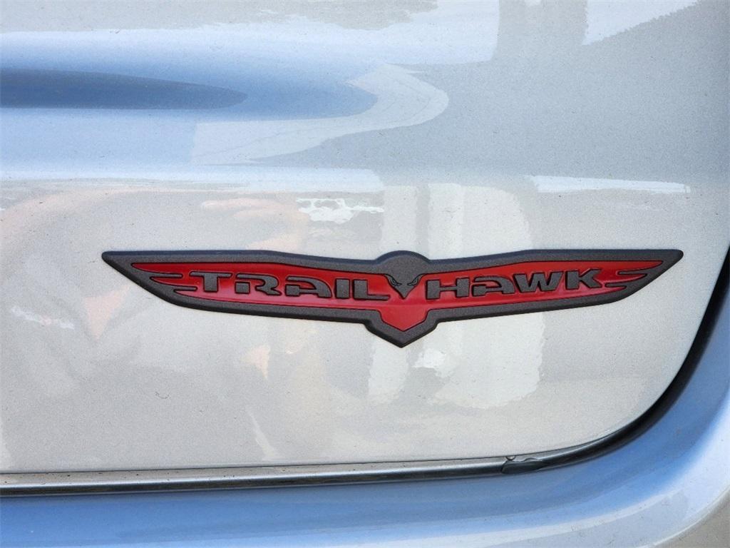 new 2025 Jeep Compass car, priced at $32,998