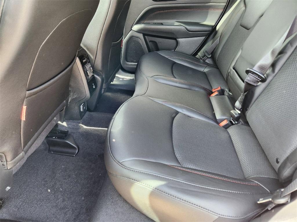 new 2025 Jeep Compass car, priced at $32,998