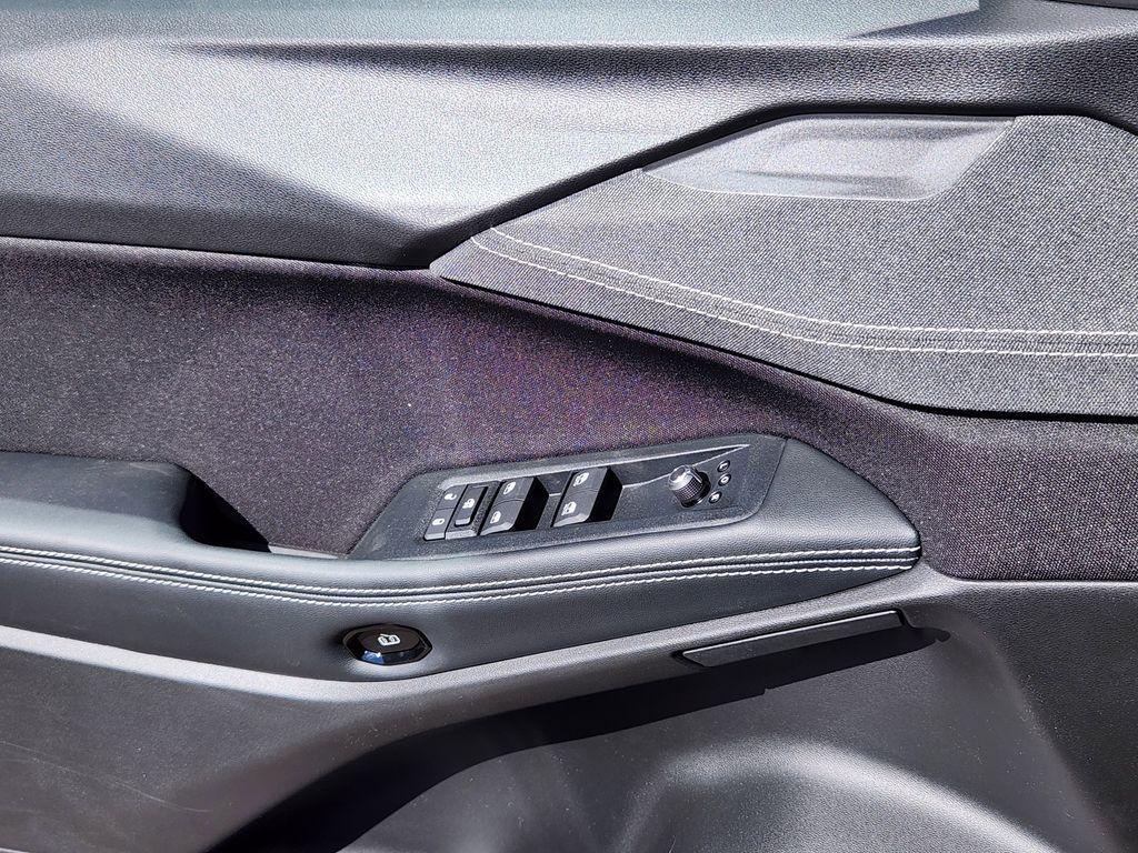 new 2026 Jeep Cherokee car, priced at $39,872