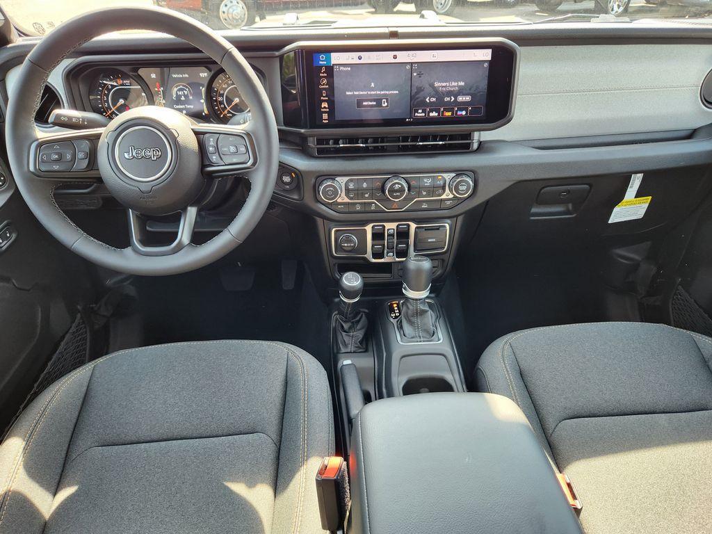 new 2025 Jeep Gladiator car, priced at $40,317