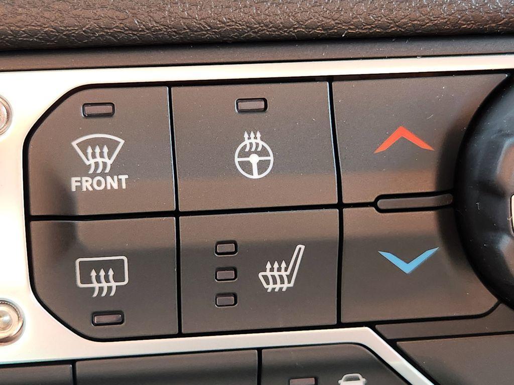 new 2025 Jeep Gladiator car, priced at $40,317