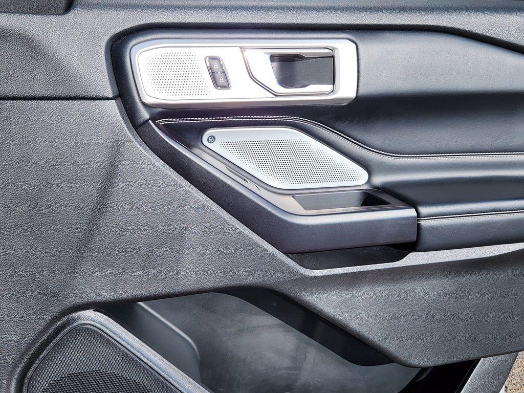 used 2020 Ford Explorer car, priced at $29,212