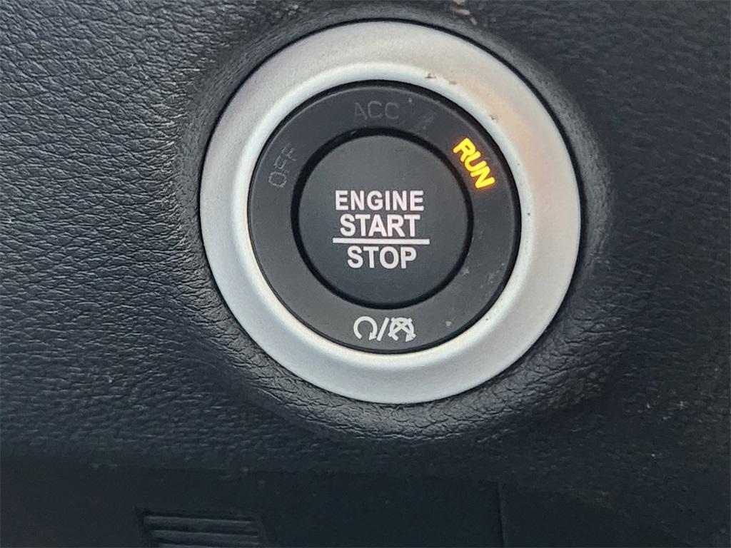 new 2026 Chrysler Pacifica car, priced at $51,004